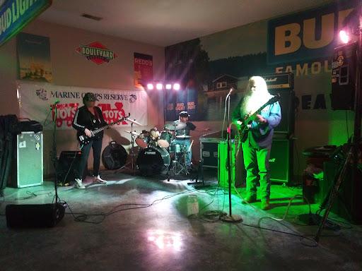 The Hideaway Warrensburg Missouri